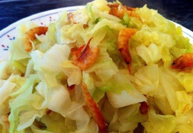 bắp cải xào tôm khô