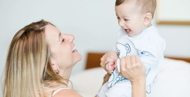 chăm sóc trẻ sơ sinh mùa hè