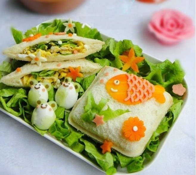 cơm hộp bento với những họa tiết và con vật dễ thương