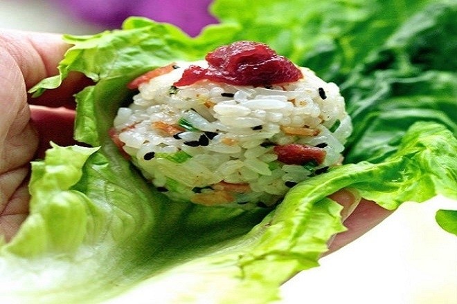 cơm nắm vị thịt xông khói