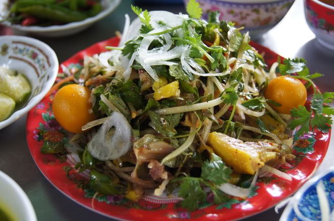 trộn thịt gà với hành tây