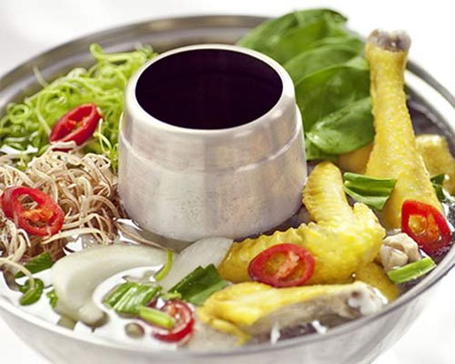 lẩu gà thái lan