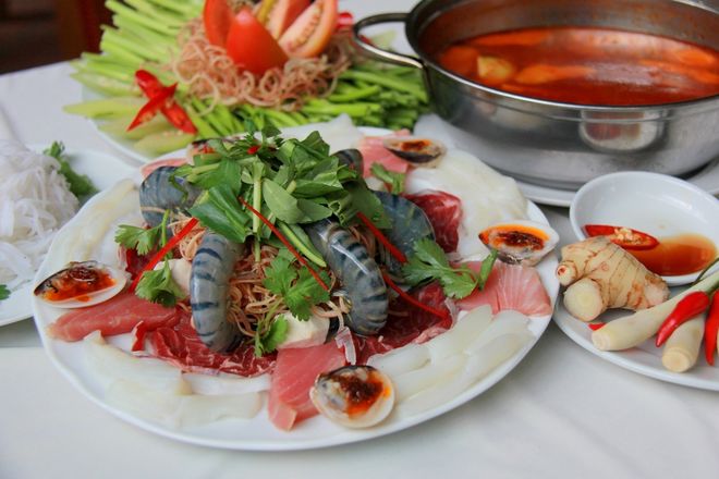 trình bày nồi lẩu thành phẩm