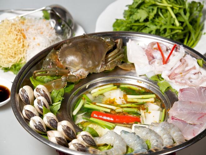 trình bày nồi lẩu