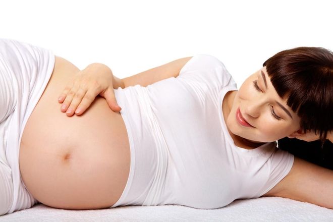 Bà bầu thở bằng bụng thay vì thở bằng ngực