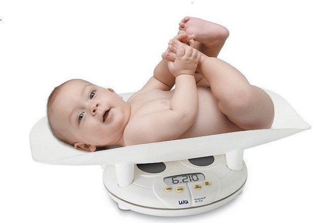 cân nặng của trẻ 9 tháng tuổi là 6210 gram