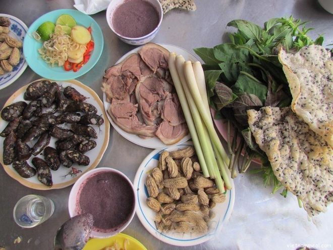 thịt chó nhiều chất đạm gây nguy hiểm cho mẹ bầu
