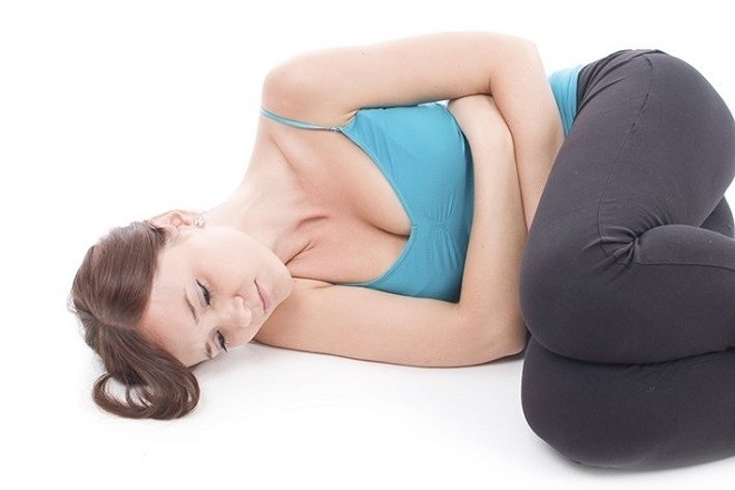 phá thai bằng thuốc có thể gây đau bụng