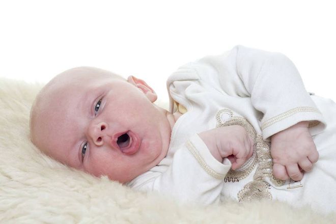 trẻ sơ sinh thường viêm đường hô hấp vào mùa hè