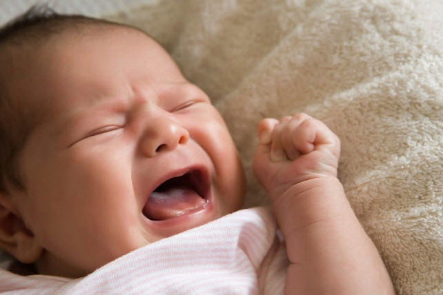 bé quấy khóc nhiều