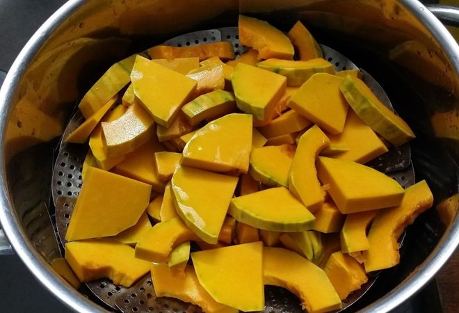 hấp bí đỏ