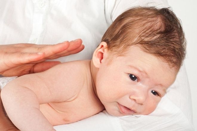 massage cho trẻ bị sổ mũi