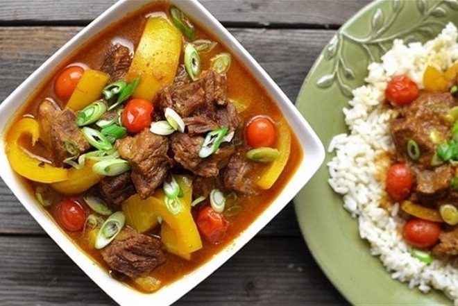 món bò hầm cà rốt