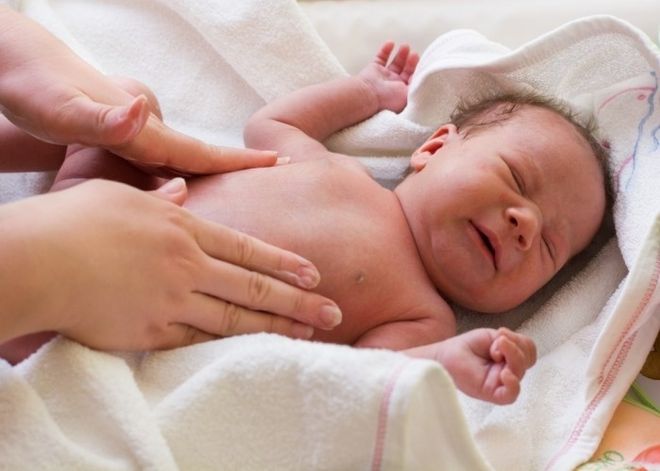 Mách mẹ mẹo trị đi ngoài cho trẻ sơ sinh nhanh khỏi nhất