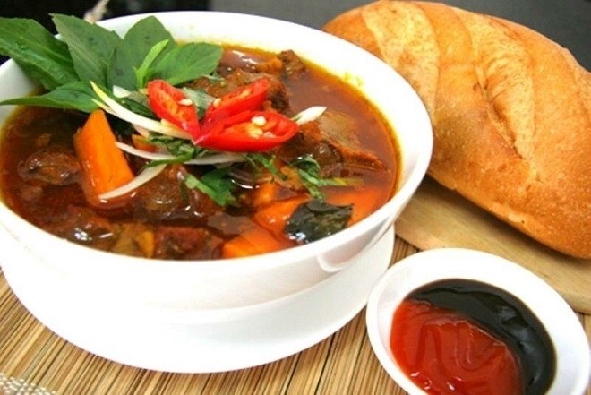 bò hầm cà rốt