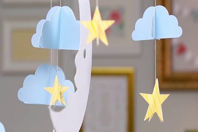 tặng đồ chơi làm quà đầy tháng cho bé gái