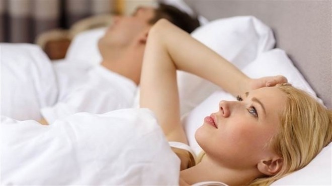 không nên quan hệ khi vợ không có ham muốn