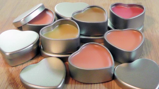 son môi tự làm với nguyên liệu từ thiên nhiên