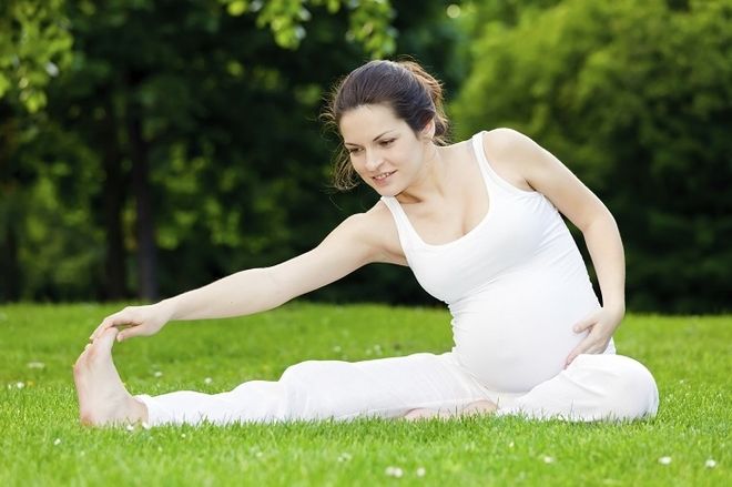 sản phụ tập yoga