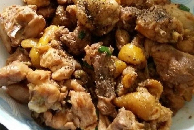gà kho gừng sả