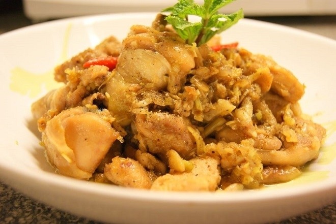 gà kho tiêu