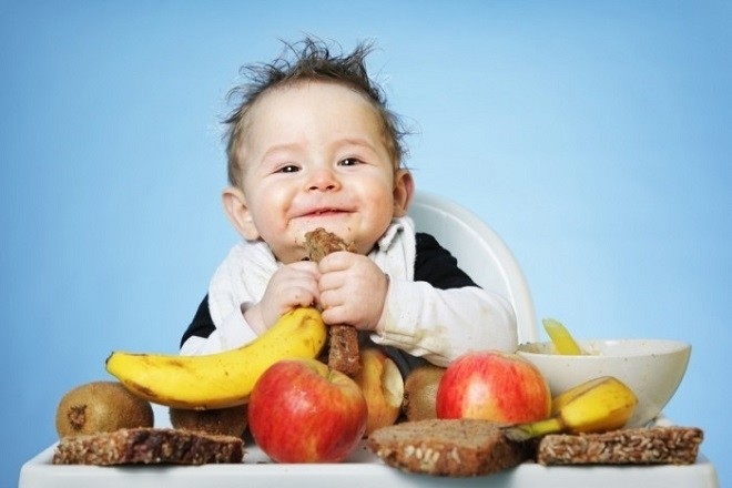 cho bé ăn dặm đầy đủ dưỡng chất