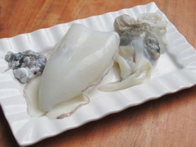 mực lá rửa sạch, để ráo