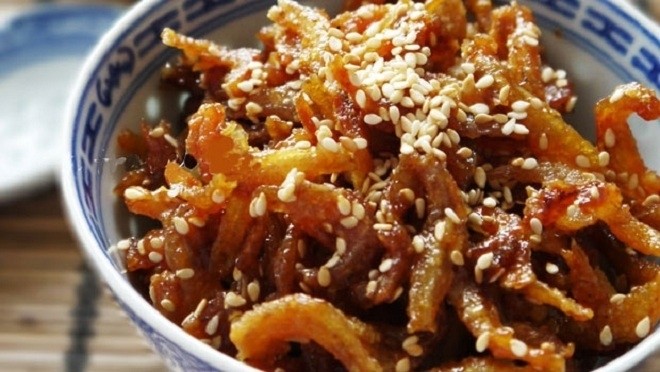 Cá cơm chiên giòn sốt tỏi ớt ăn với cơm nóng rất ngon