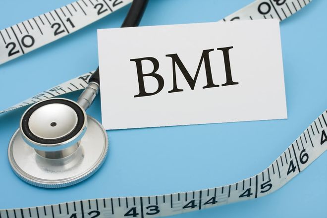 Các chuyên gia sẽ dựa vào chỉ số khối cơ thể (BMI) để tính xem bạn có bị thiếu cân hay không