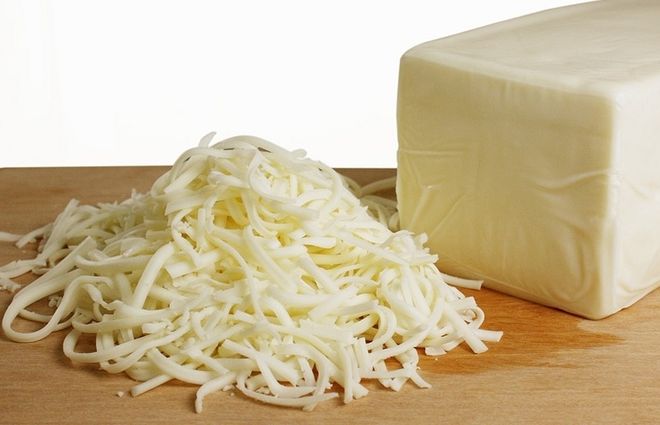 bào phô mai thành sợi nhỏ