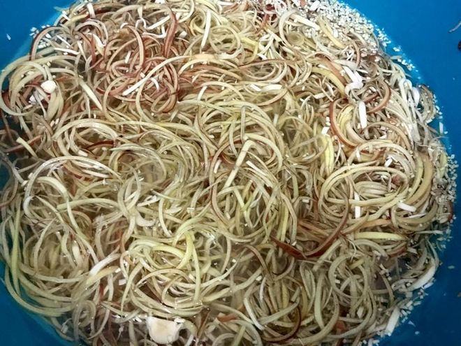 hoa chuối thái mỏng, ngâm nước
