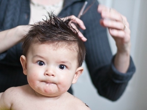 bé nhiễu nước dãi