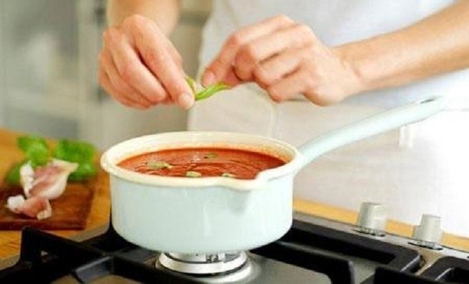 nấu bột ăn dặm cho trẻ