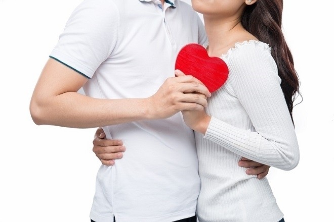 miếng dán tránh thai giúp vợ chồng hạnh phúc