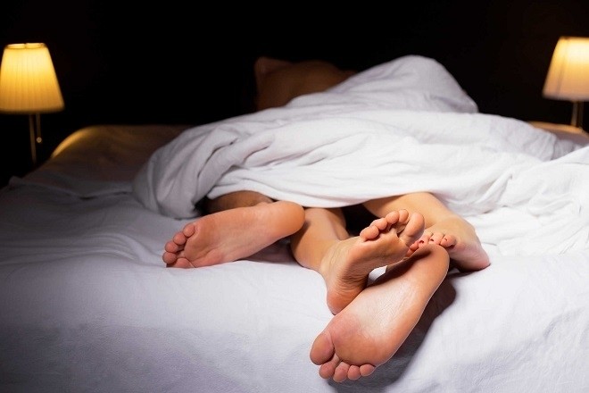 quan hệ an toàn bằng xuất tinh ngoài