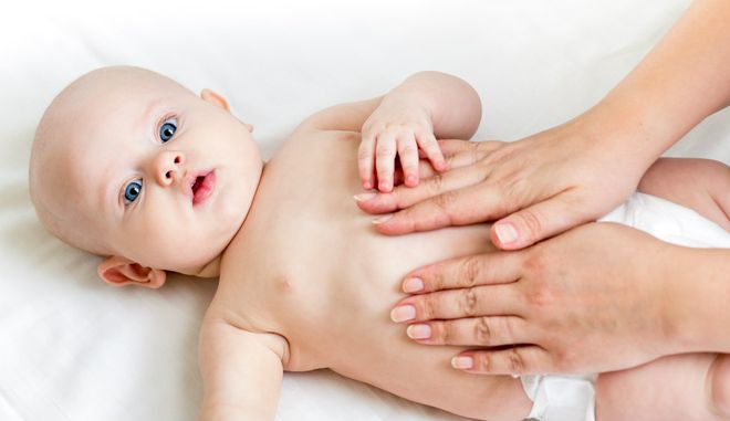 bé sơ sinh bị sôi bụng chứng tỏ bé gặp vấn đề về tiêu hóa