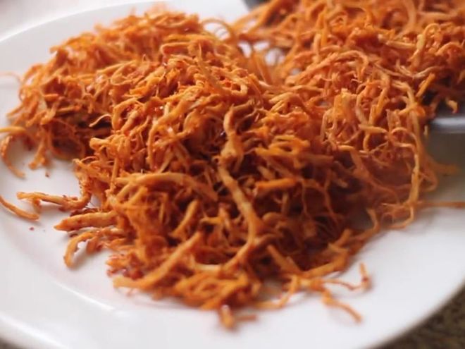 xé thịt gà