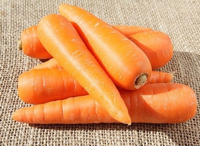 chọn cà rốt để tỉa hoa