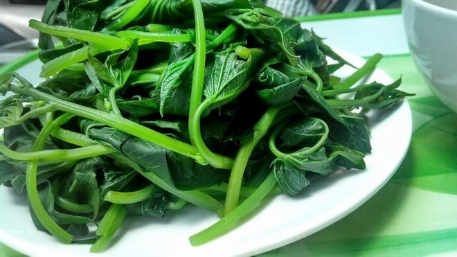 chần rau