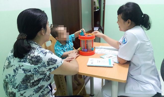 điều trị trẻ tăng động