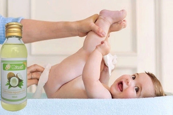 tác dụng của dầu dừa với trẻ sơ sinh là trị hăm tã