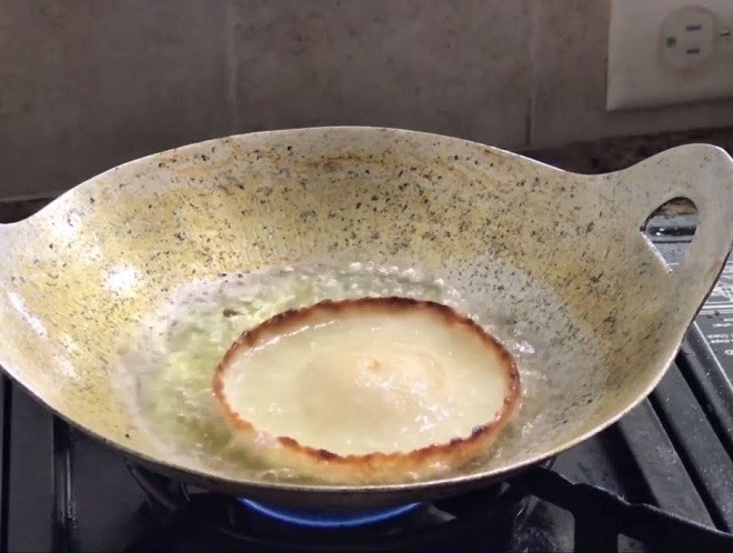 chiên bánh tai yến