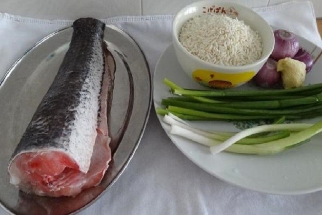 nấu cháo ăn dặm cho bé từ cá lóc đồng
