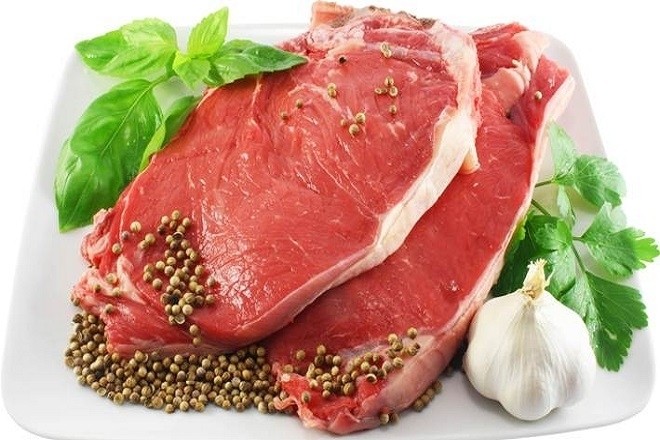 sử dụng thịt để nẫu cháo ăn dặm cho bé