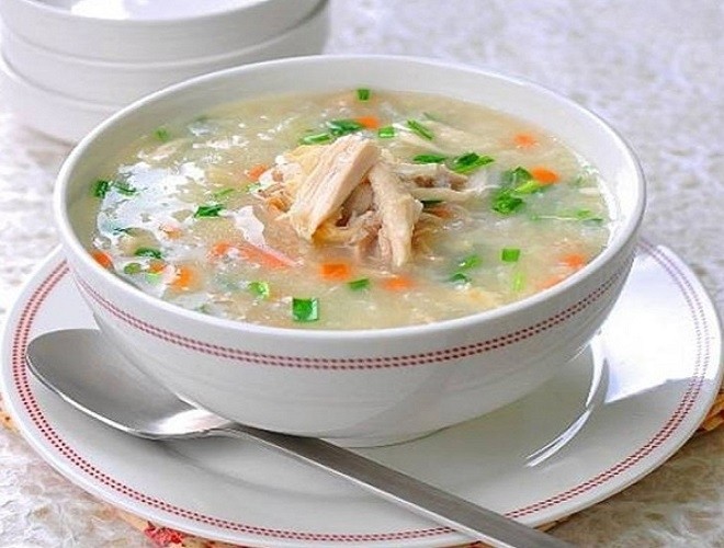 cháo thịt gà cà rốt