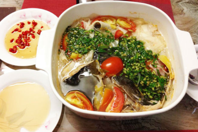 canh chua cá hồi