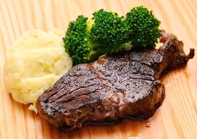 Thịt bò chỉ cần nướng trong 20 phút là vừa ăn