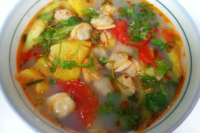 canh ngao chua với dứa