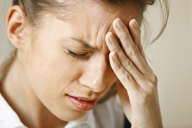 Tuy nhiên đau đầu cũng có thể là dấu hiệu của chứng tăng huyết áp, thiếu máu não