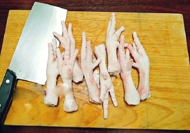 chân gà ngâm sả tắc